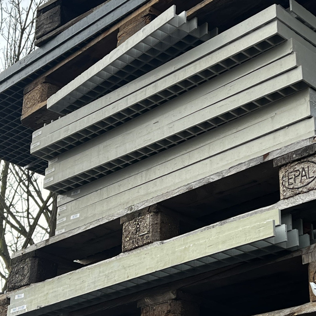 GFK-Gitterrost R600 – ISO 38 Weiß 990×480 mm | Restposten