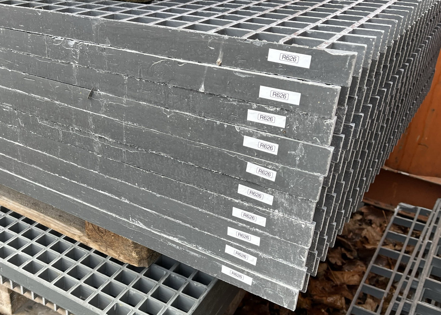 GFK-Gitterrost R626 – ISO 30 Grau 1780×1000 mm | Restposten