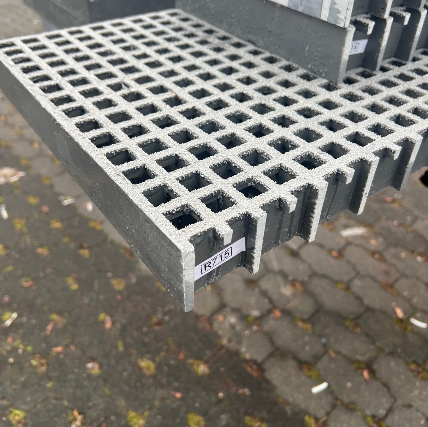 GFK-Gitterrost R715 – ISO 50 Grau 2190×370 | Restposten