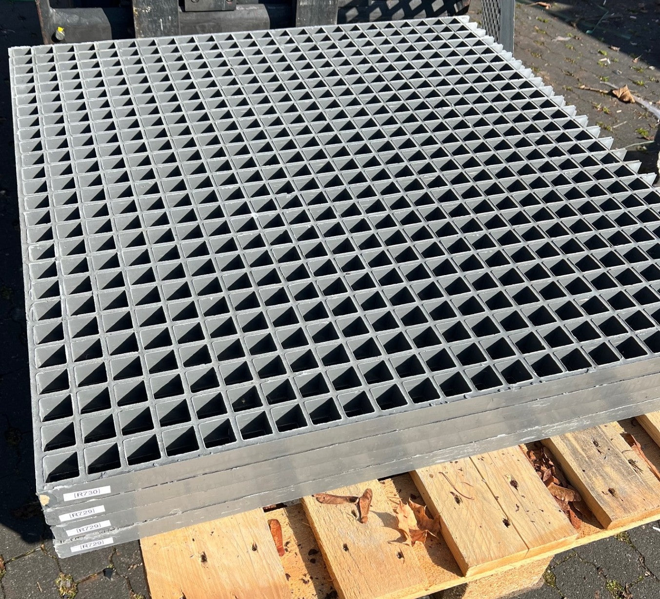 GFK-Gitterrost R730 – ISO 30 Grau 1000×950 mm | Restposten