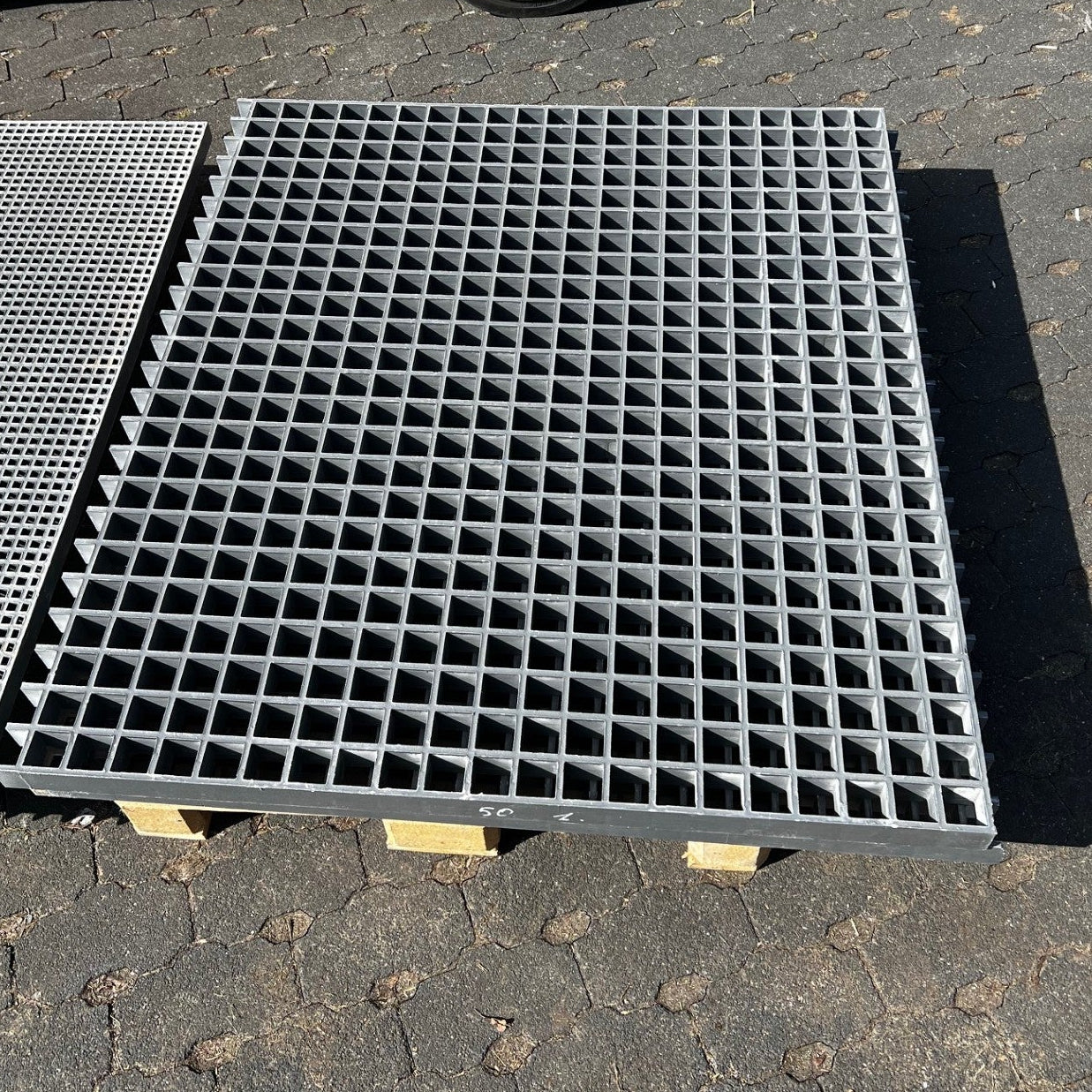 Krata GRP R936 - ISO 50 szara 1220×1090 mm | Pozostały zapas