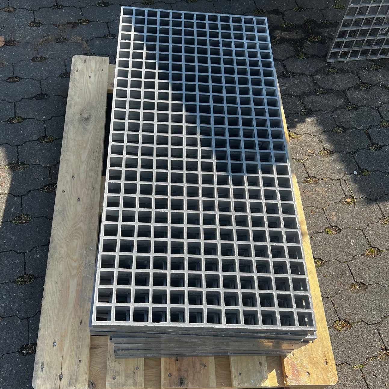 GFK-Gitterrost R947 – ISO 30 Grau 1000×465 mm | Restposten