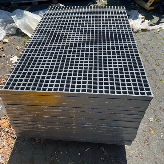 GFK-Gitterrost R1025 – ISO 38 grau 1525×1020 mm | Restposten