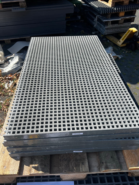 GFK-Gitterrost R1029 – ISO 38 grau 998×600 mm | Restposten