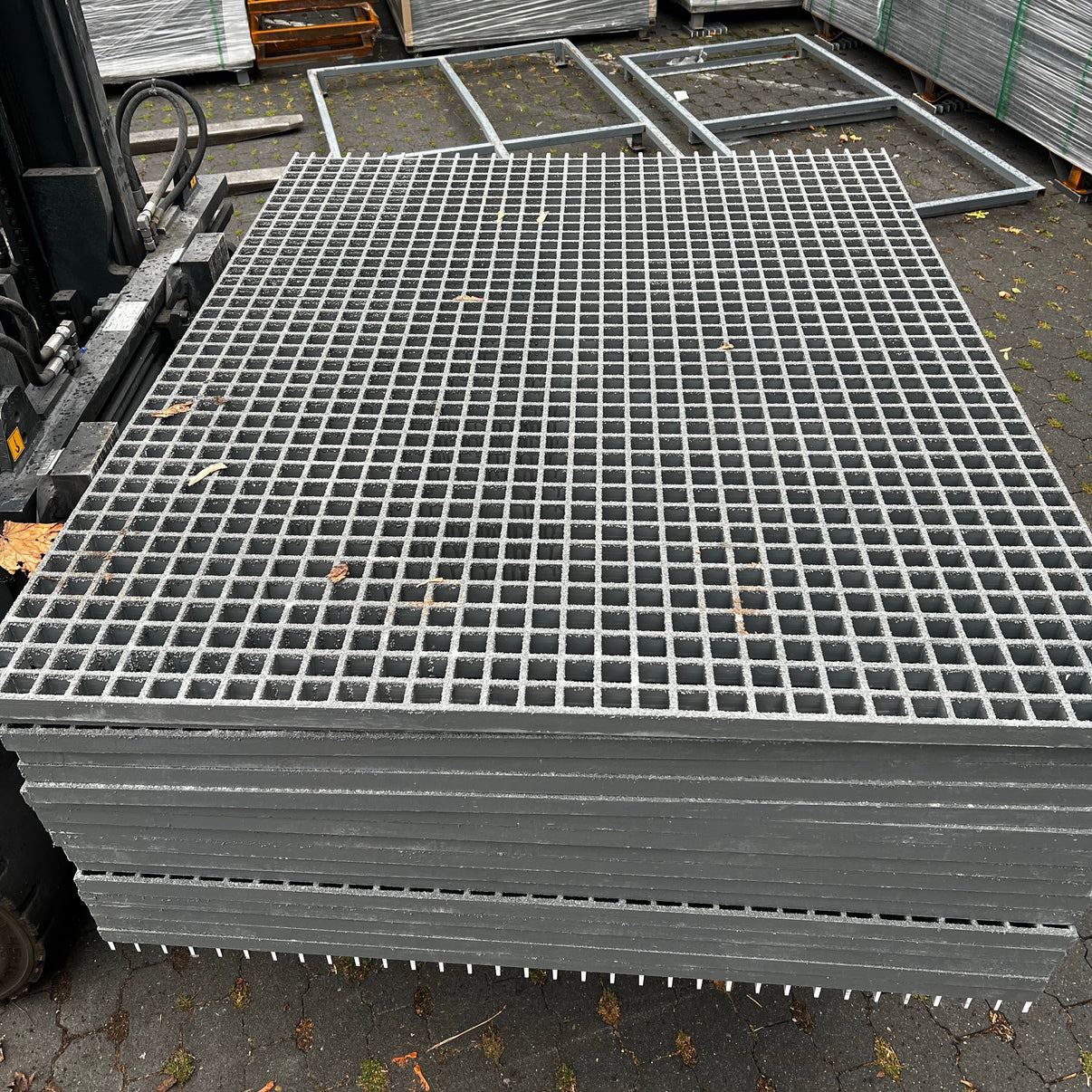 GFK-Gitterrost R1038 – ISO 30 grau 1520×1220 mm | Restposten
