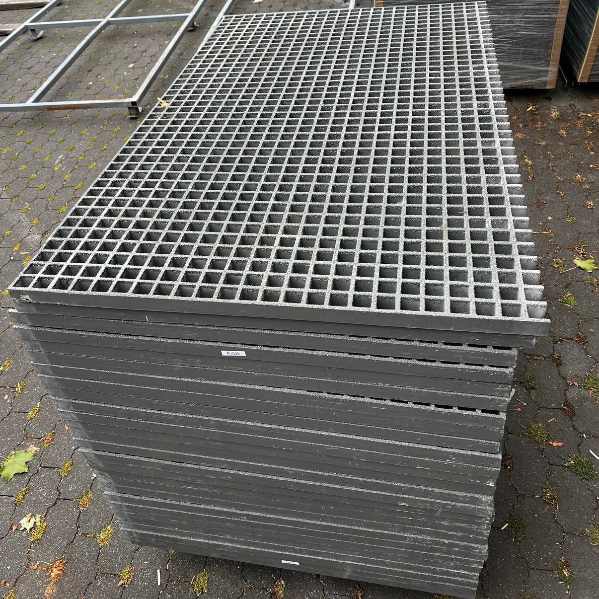 GFK-Gitterrost R1039 – ISO 30 grau 1520×910 mm | Restposten