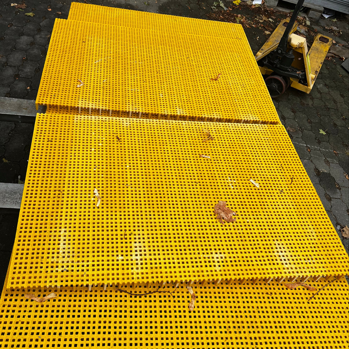 GFK-Gitterrost R1044 – ISO 38 gelb 1010×669 mm | Restposten