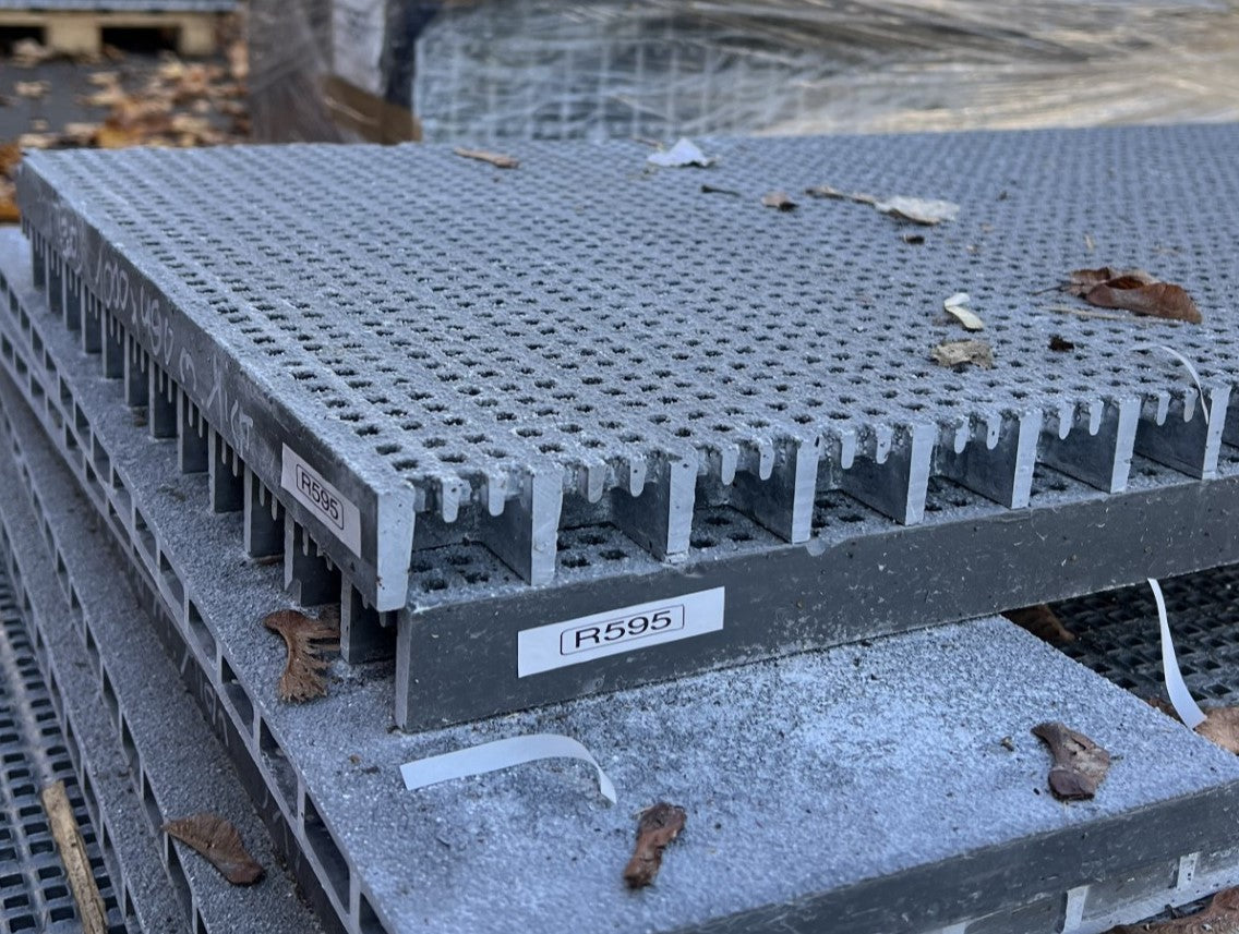 GFK-Gitterrost R595 – ISO 30 Grau 1000×490 mm | Restposten