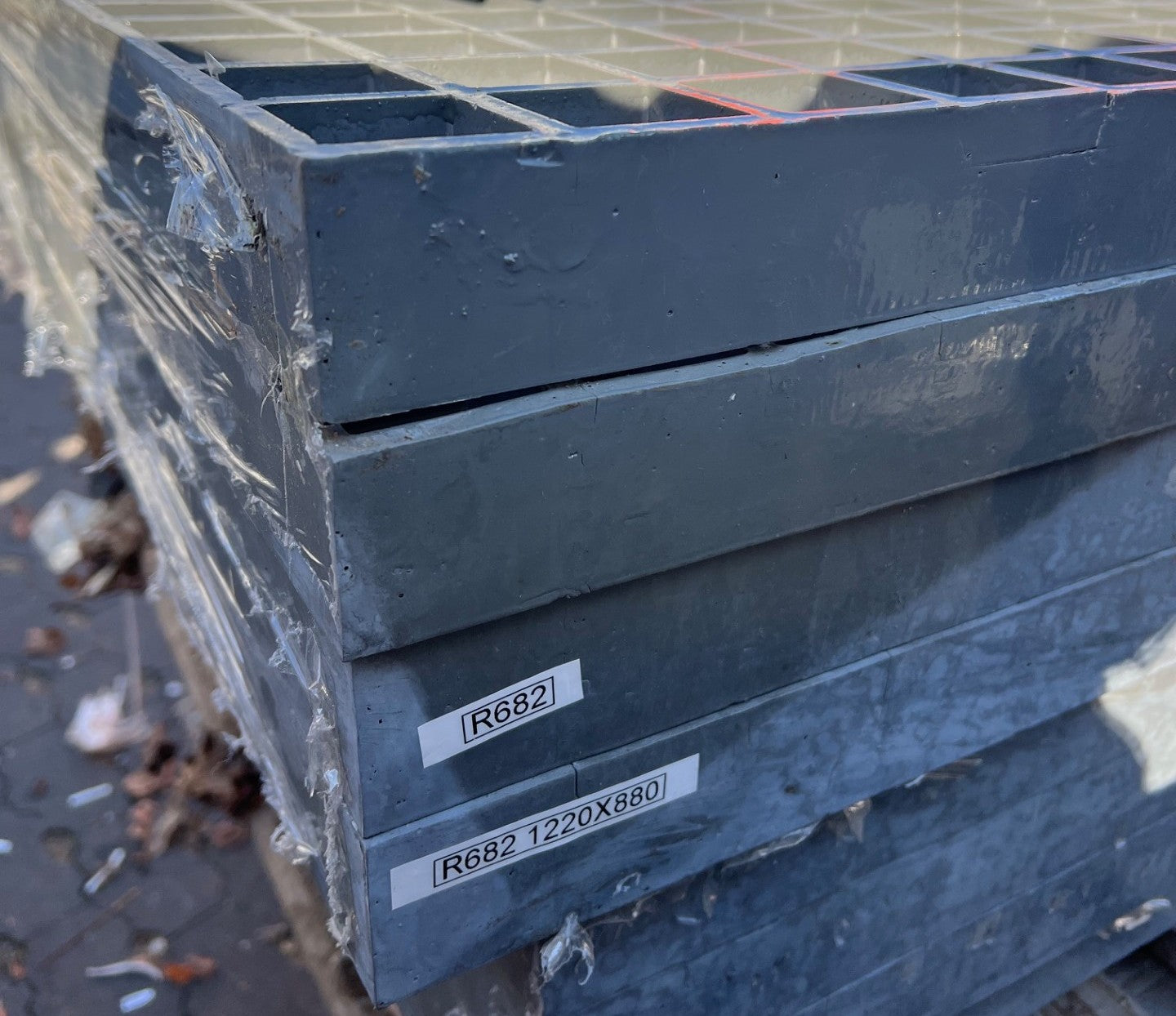 GFK-Gitterrost R682 – ISO 50 Grau 1220×880 | Restposten