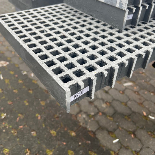 GFK-Gitterrost R715 – ISO 50 Grau 2190×370 | Restposten