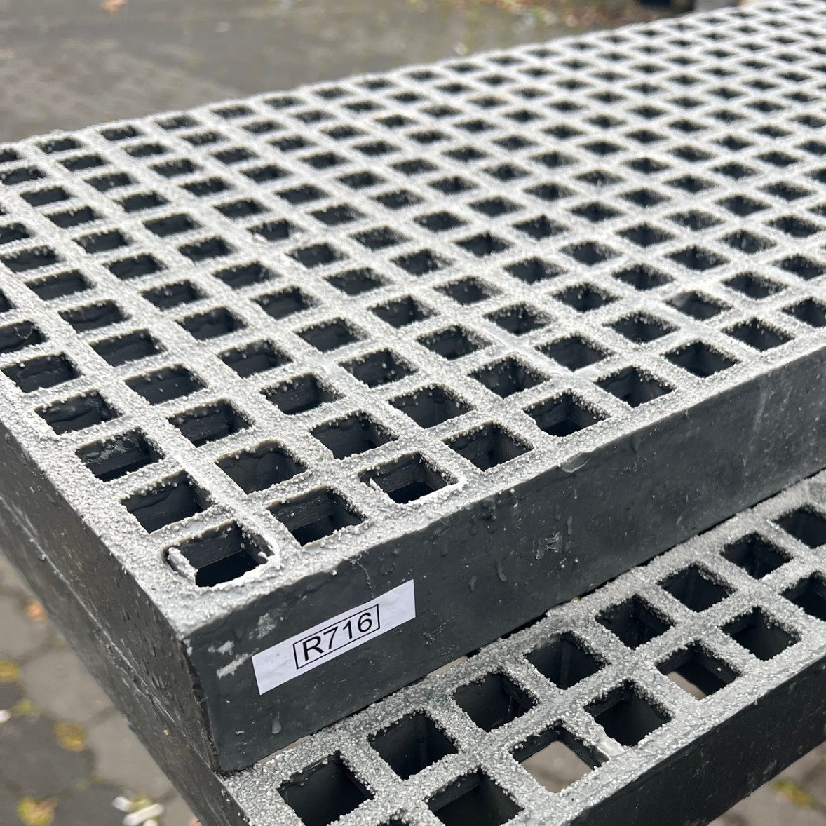 GFK-Gitterrost R716 – ISO 50 grau 1840×310 mm | Restposten