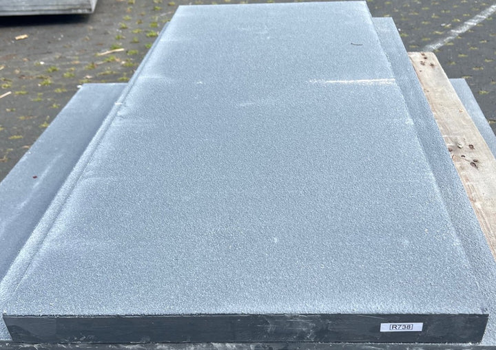 R738 Platte P38 1220×510 grau besandet