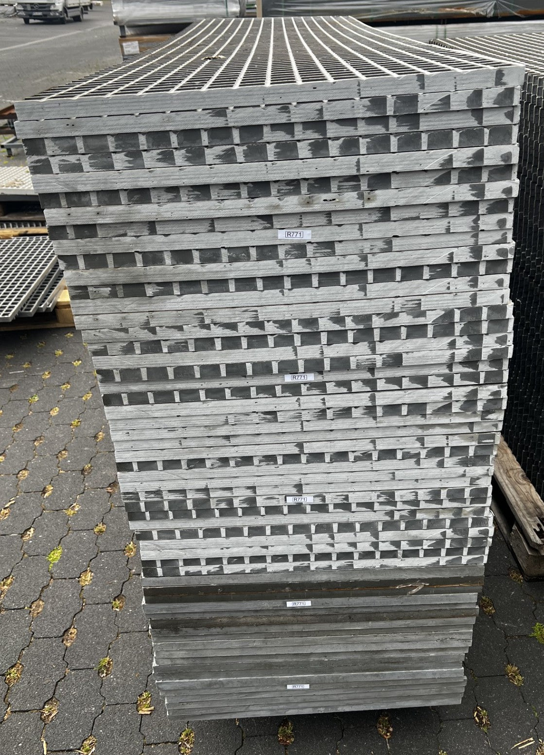 GFK-Gitterrost R771 – ISO 25 Grau 2250×650 mm | Restposten