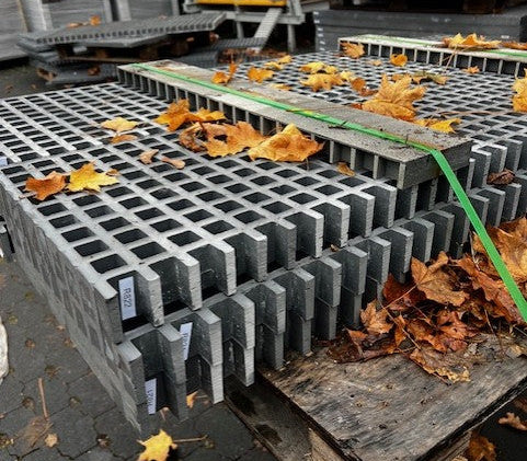 GFK-Gitterrost R821 – ISO50 Grau 1540×420 mm | Restposten