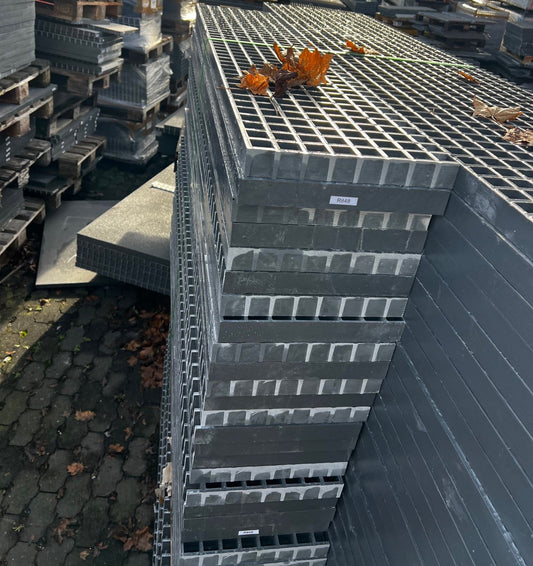 GFK-Gitterrost R848 – ISO 38 Grau 1490×300 mm | Restposten