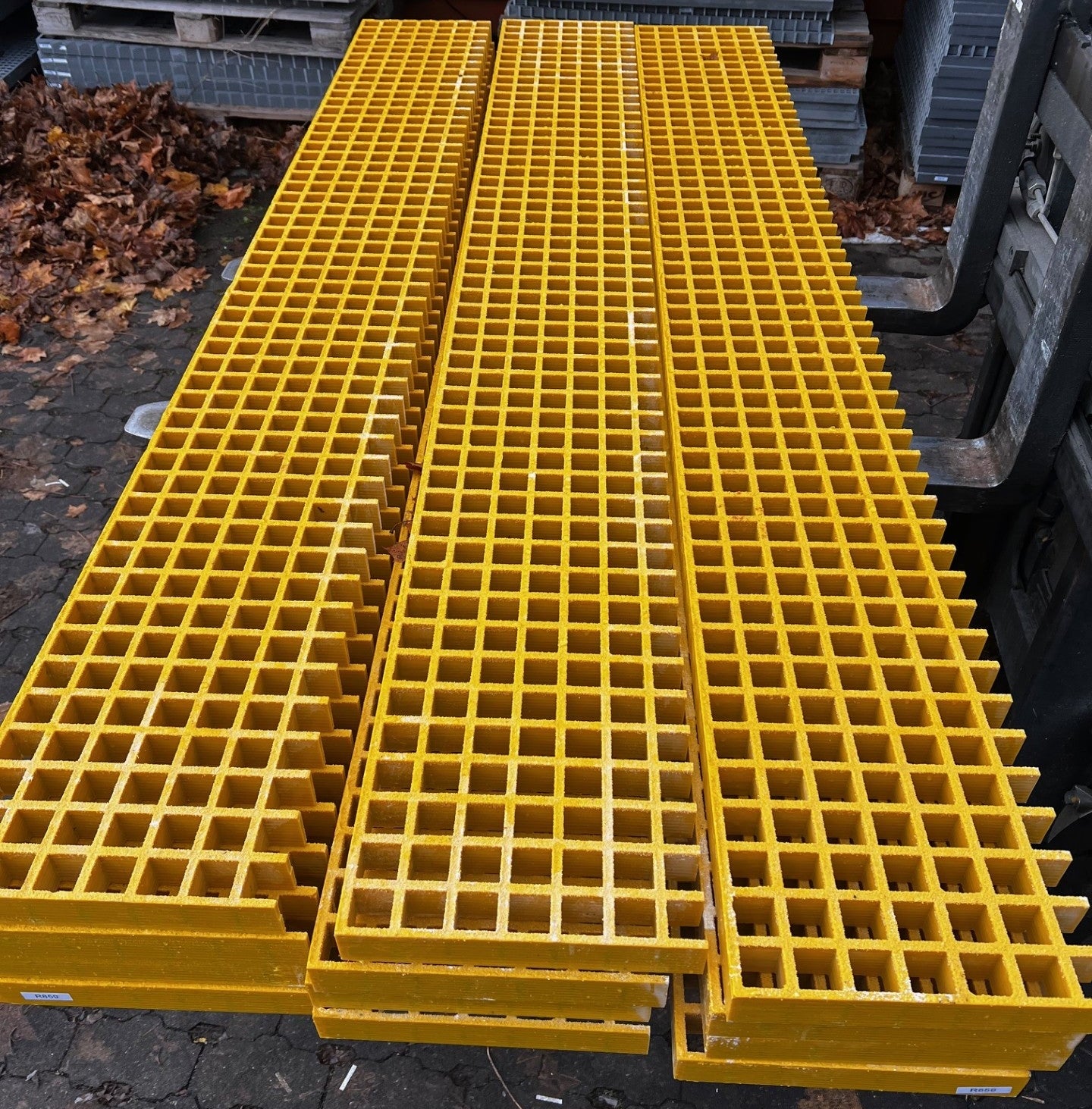 GFK-Gitterrost R859 – ISO 38 Gelb 1985×260 mm | Restposten