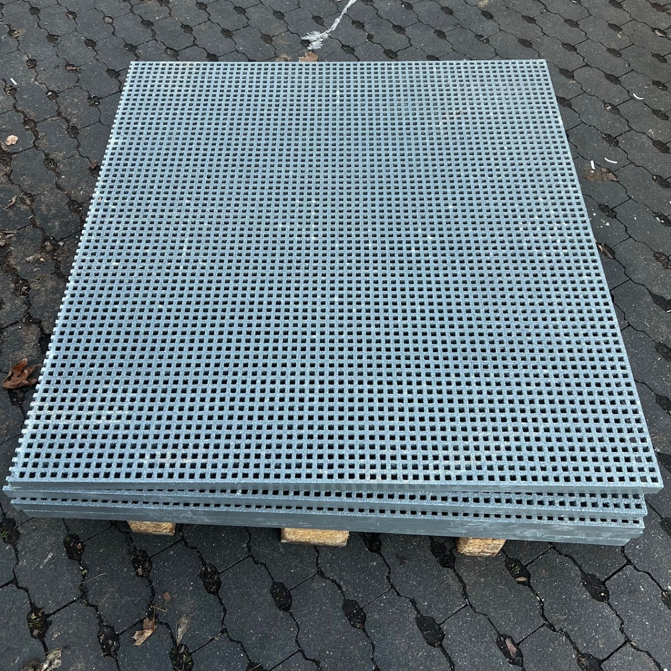 Krata GRP R921 - ISO 38 szara 1220×1160 mm | Pozostały zapas
