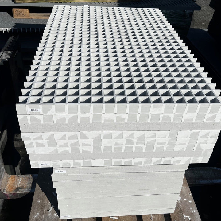 GFK-Gitterrost R926 – ISO 38 Weiß 990×520 mm | Restposten