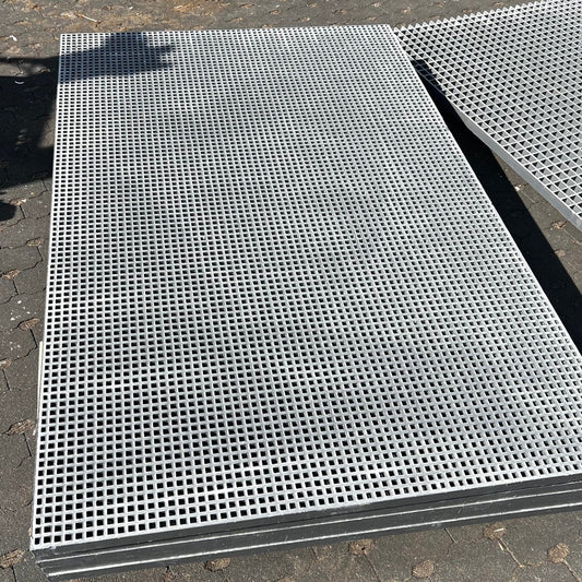 GRP grating R944 – ISO 38 grey 1830 × 1220 mm