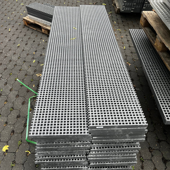Rejilla en PRFV R976 - 30 mm gris 2000 × 350 mm | Existencias restantes